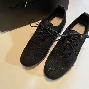 Brand new Cole Haan Zerogrand Oxfords - Black